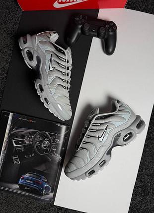 Чоловічі кросівки nike air max plus tn pale grey