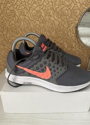 Nike running 🖤🧡