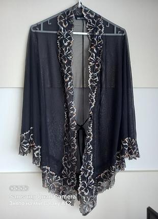 Новая накидка для купальника zara, спереди на завязки ткань густая сеточка