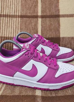 Жіночі кросівки nike dunk