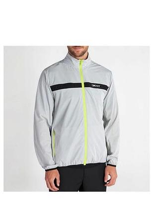 Спортивна вітровка куртка dkny