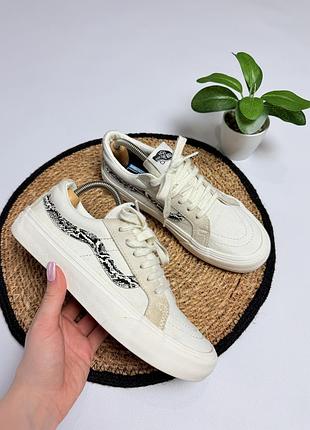 Білі кеди vans