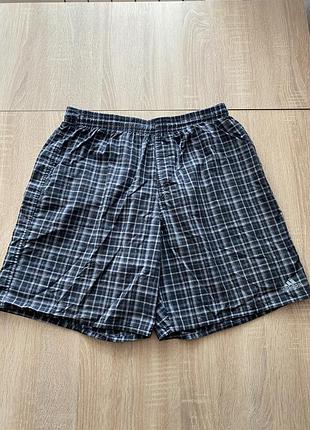 Чоловічі шорти від бренду adidas