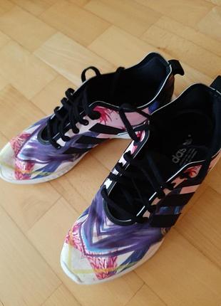 Жіночи кросівки фірмові adidas кольорові 25см