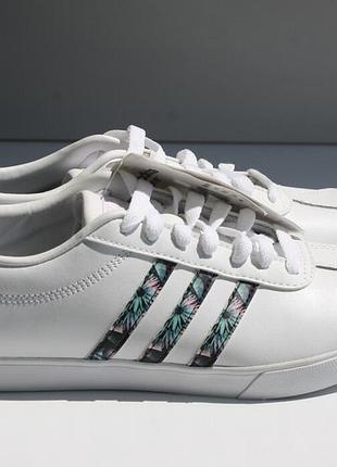 Adidas жіночі шкіряні кросівки 39 24,5 см розмір нові