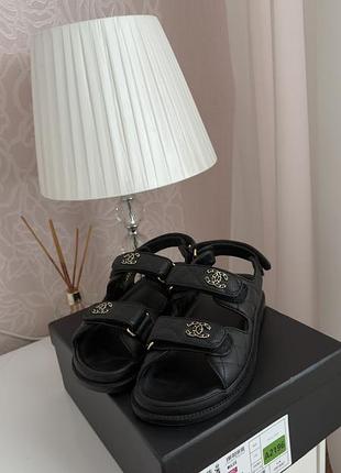 Кожаные босоножки chanel