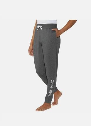 Джоггеры calvin klein