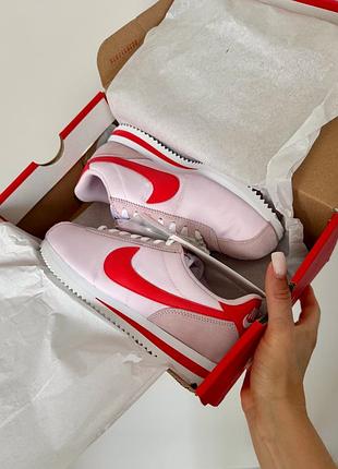 Кросівки жіночі nike kortez