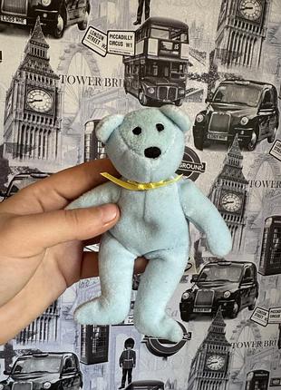 Колекційну міні-іграшку блакитного ведмедика leo the light blue bear з серії ty teanie beanie babies (випуску 2005 року)
