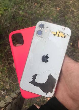 Продам iphone 11/ 128 гб срочно! 2