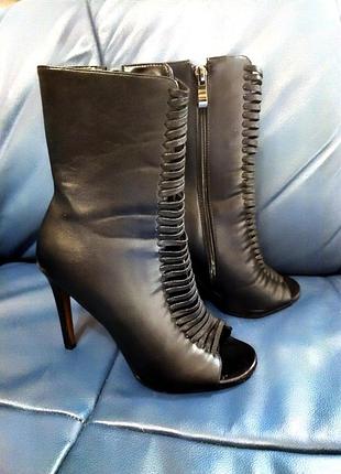 Жіночі ботильйони bomond shoes з відкритим носком шкіряні