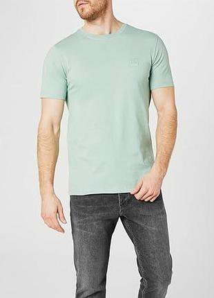 Футболка boss tales relaxed fit cotton jersey logo patch t-shirt