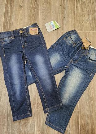 Продам 2 шт джинсов