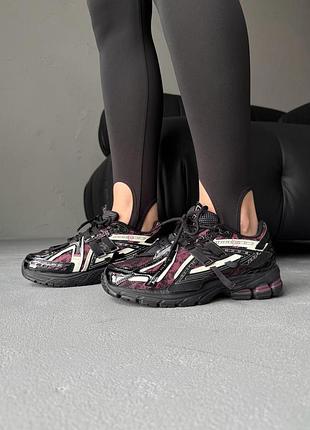 Кросівки жіночі new balance 1906a dragon berry
