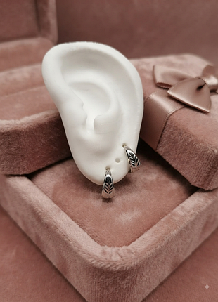 Изысканные серьги xuping серебристого цвета с изящным узором