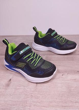 Кроссовки skechers 30р