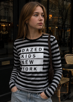 Шикарный подростковый лонгслив серого цвета в чёрную полоску dkny made in tunisia