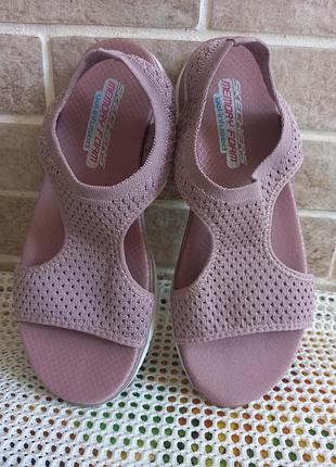 Женские текстильные босоножки skechers 37р