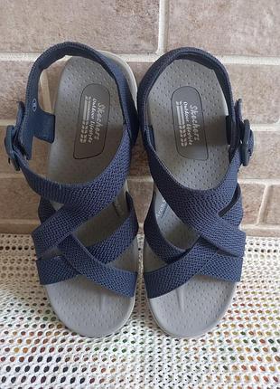 Босоніжки skechers 40р