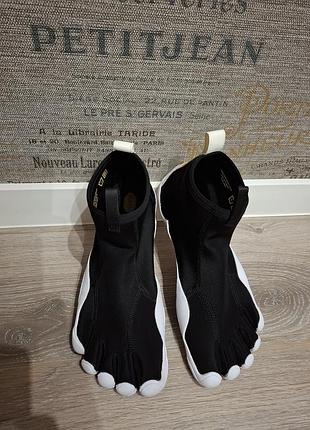 Мужская повседневная обувь vibram fivefingers v-neop | barefoot casual для ежедневного ношения и комфорта. eur 43 3