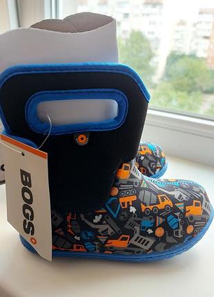 Сапожки bogs 4