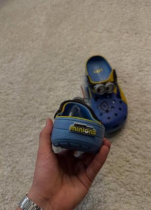 Crocs x minion 6
