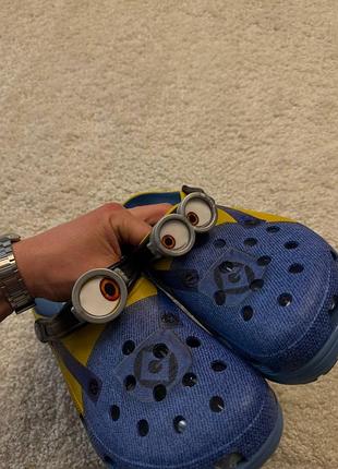 Crocs x minion 2