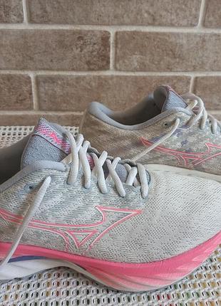 Беговые кроссовки mizuno 40р
