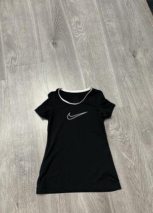 Дитяча спортивна футболка nike для дівчинки