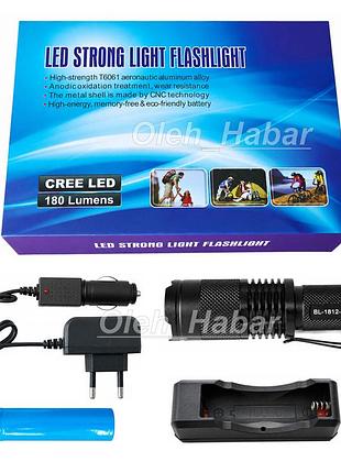 Ручной фонарик bl-1812-t6 с zoom, аккумулятором и двумя зарядками (1288)