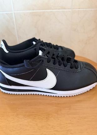 Кросівки nike cortez basic black white