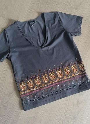 Футболка женская