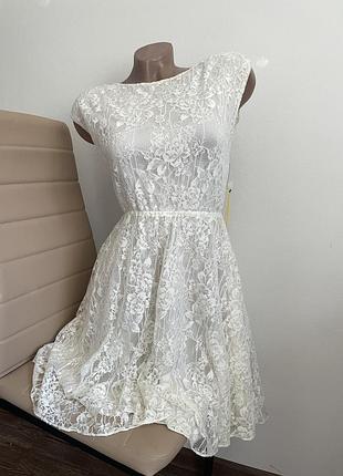 Біла сукня alice+olivia