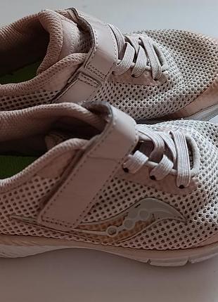 Детские кроссовки saucony ideal