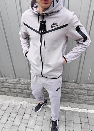 Чоловічий спортивний костюм nike світло-сірий