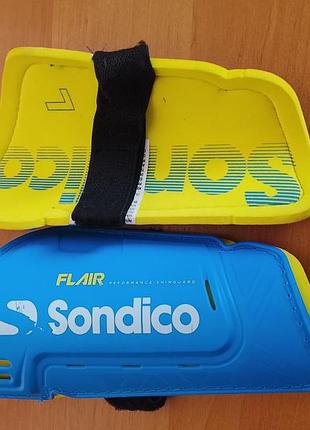 Футбольні щитки sondico flair ankle із захистом кісточки (розмір s)