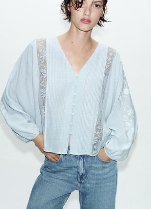 Нова блуза з елементами вишивки zara в розмірі s
