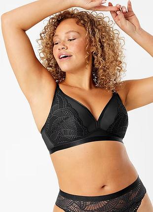 Lace non-wired 36/80 dd(e) plunge bralette, модель t33/7131 — без кісточок і без поролону, з мереживом