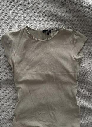 Красива футболка massimo dutti