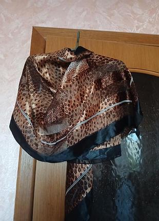 Шикарный платок новый