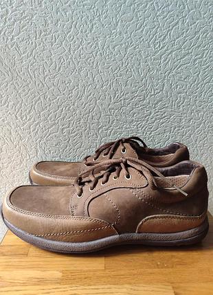 Туфлі чоловічі clarks,шкіра,44 р.сучасний дизайн, комфортна підошва.,стелька 28-29 см