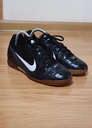 Футзалки nike чоловічі чорні 44р (оригінал)