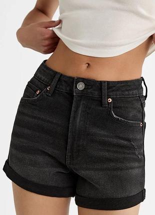 Шорти mom stradivarius чорні бермуди