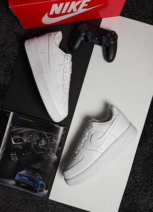 Чоловічі кросівки nike air force 1 '07 triple white