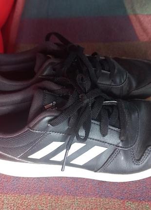 Кросівки adidas