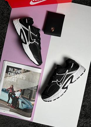 Жіночі кросівки nike v5 rnr white black
