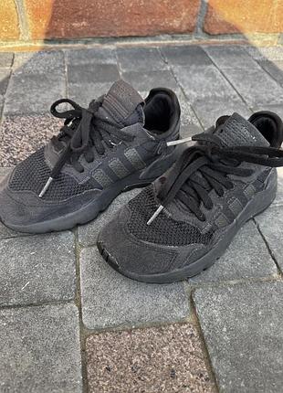 Дитячі кросівки adidas,
