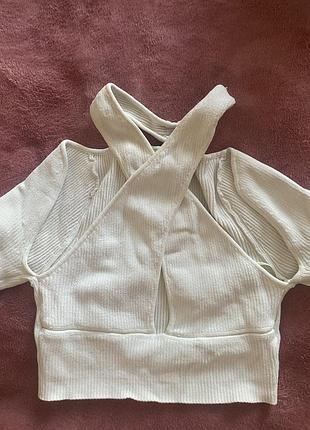 Топ bershka xs молочного кольору
