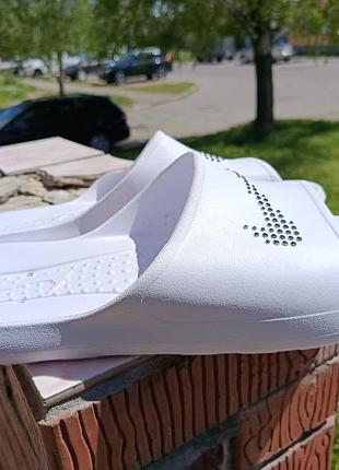 Стильные оригнальні шлепанцы nike solarsoft  устілка 34,5 см