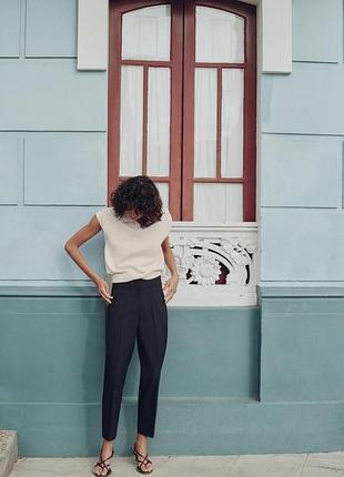 Трендовые брюки брюки zara популярная модель темно синие в полоску zara pinstriped trousers